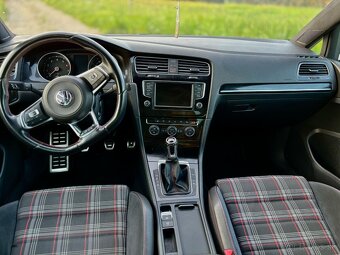 VW Golf 2.0 TSI GTI - 10