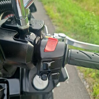 Kymco MyRoad 700i ABS - 10