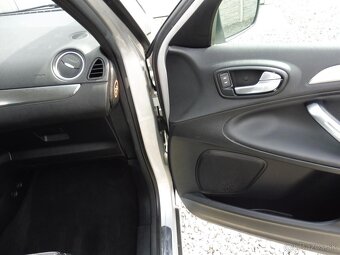 Ford S-MAX 2.0i 16v ELEGANCE FACE-LIFT 1A - 10