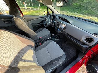 Toyota Yaris 1.5 Hybrid e-CVT - 10