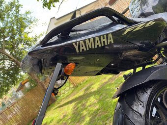 Yamaha FZ6 - 10