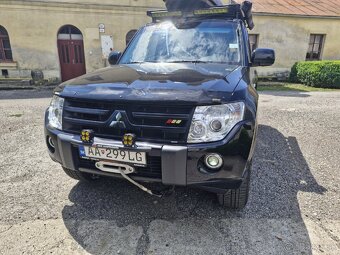 Mitsubishi Pajero IV 3.2 DiD 147 kw 4x4 ADVENTURE - 10