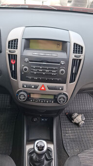 Kia Ceed 2008 - 10
