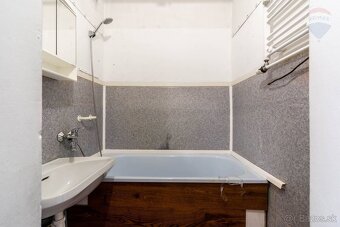 VÝBORNÝ 3-IZBOVÝ BYT S 2 LOGGIAMI, Staré sídlisko, Prievidza - 10