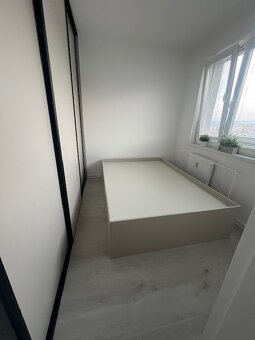 Novo zrekonštr. 2 izb. byt s loggiou, P.Horova - 10