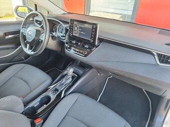 Toyota Corolla 1.8 Hybrid e-CVT Active, 97 840km, SR - 10