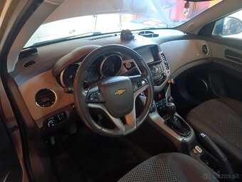 Chevrolet Cruze 1,6 Benzin + LPG - 10