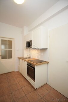 KARADŽIČOVA - 3,5 iz. byt v tehlovom dome max 4 osoby - 10