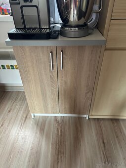 Predam Postel, Skrine, Kuchynsku Linku, rohovu lavicu - 10