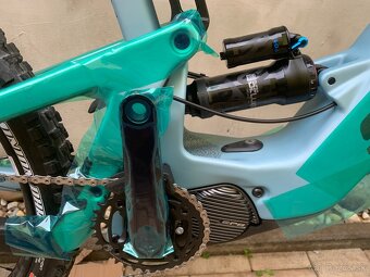 Ebike Santa Cruz Bullit CC NOVY - 10