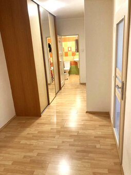 Veľký tehlový 2-izbový byt, Zimná ulica, centrum - 10