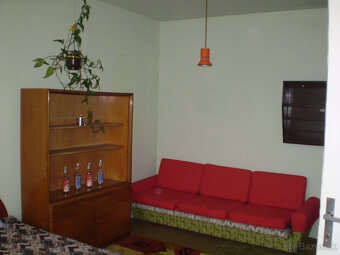 PRIESTRANNÝ 2 IZBOVÝ BYT ŠIPICE - KRUPINA - VOĽNÝ - 10