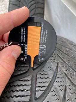 GOOD YEAR ULTRA GRIP ICE2 + ALU DISKY - 10