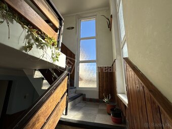 Priestranný rodinný dom s veľkým pozemkom v obci Bojn… - 10