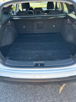 Hyundai i30 CW Family 1.6CRDi 85kw Automat 7DCT - 10