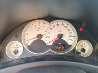 Opel Corsa C 1.4 16v - 10