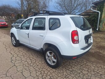DACIA DUSTER 1,6 BENZÍN 4X4 ROK 2011 - 10