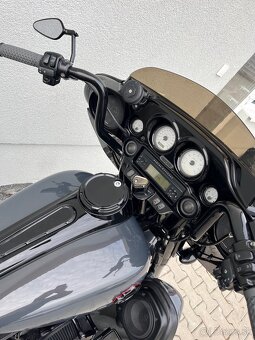 HARLEY DAVIDSON FLHX STREETGLIDE - 10