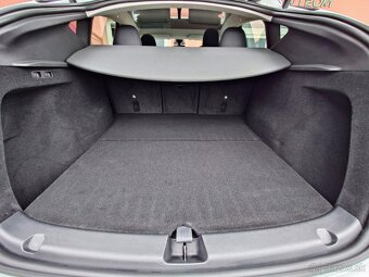 Tesla Model Y 2022 Long Range Dual Motor AWD 378 kW - BERLÍN - 10