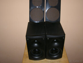 Reproduktory TESLA,reprosústavy,vnútro rádia KRIVÁŇ - 10