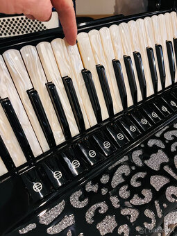 Nový akordeón Beltunica Proffesionall- IV- 96 basový- krásny - 10