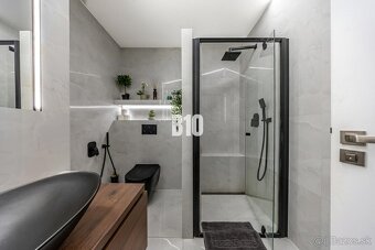 2,5 IZBOVÝ BYT VO VNÚTROBLOKU IDEÁLNY NA INVESTÍCIU - ul. JE - 10