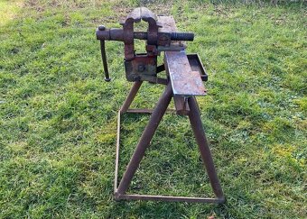 Kováčsky zverák - 10