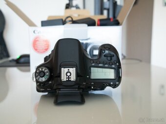 Canon EOS 70D - Iba telo - 10