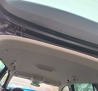 ROZPREDÁM ŠKODA SUPERB III COMBI 2.0 TDI – r. 2016 - 10