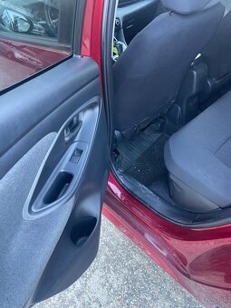 Predám Toyotu Yaris - 10