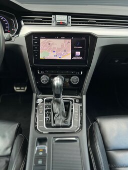 Volkswagen Passat Variant 2.0 TSI 140 kW R-Line DSG - 10