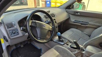 Volvo V50 1,6D 80,50kw kód motora: D4164T - 10