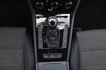 Škoda Superb 2.0 TDI DSG NAVI_KAMERA_VYHREVY SR 2019 DPH - 10
