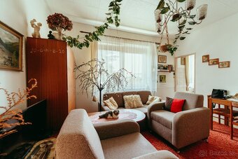 4i RODINNÝ DOM, HOLÍČ, Potočná ulica - 10