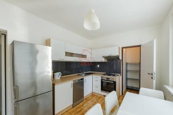 Predaj priestranného 2i. bytu v obľúbenej lokalite Chrenová– - 10