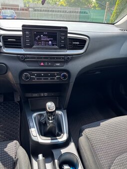 Kia Ceed 1.6CRDi - 10