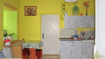 Rodinný dom s novým ústredným kúrením - Dolinka, okres Veľký - 10