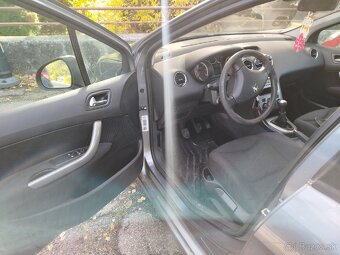 Peugeot 308 1,6HDI - 10