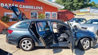 Škoda Octavia Combi 2,0 TDi Ambition + 85KW M6 Virtual Cocpi - 10