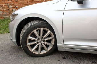 Volkswagen Passat Variant 2.0 TDI Highline DSG - 10