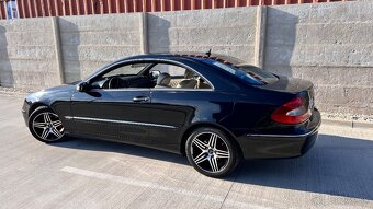 Predám Mercedes CLK 220 CDI Avantgarde - 10