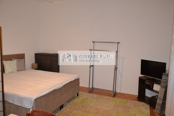 Na predaj 4-izbový rodinný dom Nové Zámky - 10