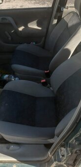 Škoda Felicia r. 2000 - 10