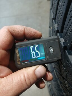 225/45r18 - 10