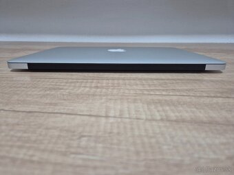 MacBook Air (13-inch, 2015) /Intel Core i5/8GB RAM/128GB SSD - 10