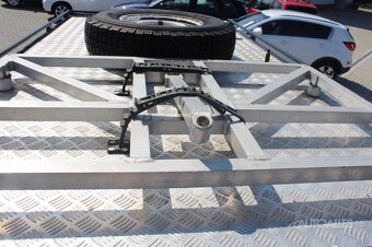 Land Rover Defender 2,4 TDCi 90 kW 110 SW 4x4 - 10