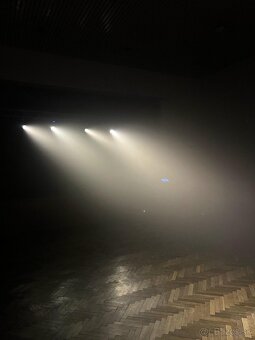 Shehds mini 7R 230w otočné hlavy - 10