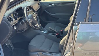 Volkswagen Jetta - 1.6TDI DSG - 10