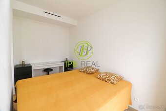 Zariadený 1,5-izb. byt s parkovaním v projekte Vydrica v Sta - 10