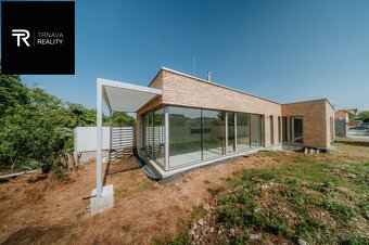 MODRANKA LUXUSNÁ NOVOSTAVBA RODINNÉHO DOMU V TICHEJ ČASTI - 10